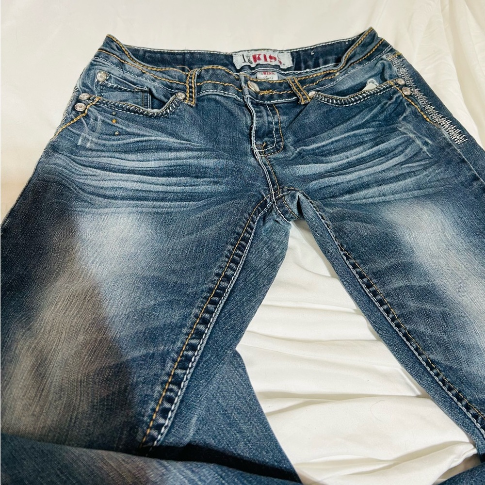 1st Kiss Women's Classic Blue Jeans.
Low rise skinny jeans
